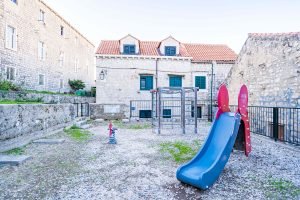 The Old Well Apartment located at Za Rupama 9 in Dubrovnik's Old Town.